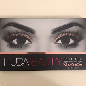Huda Beauty Rose Gold Edition Eye Shadow Palette